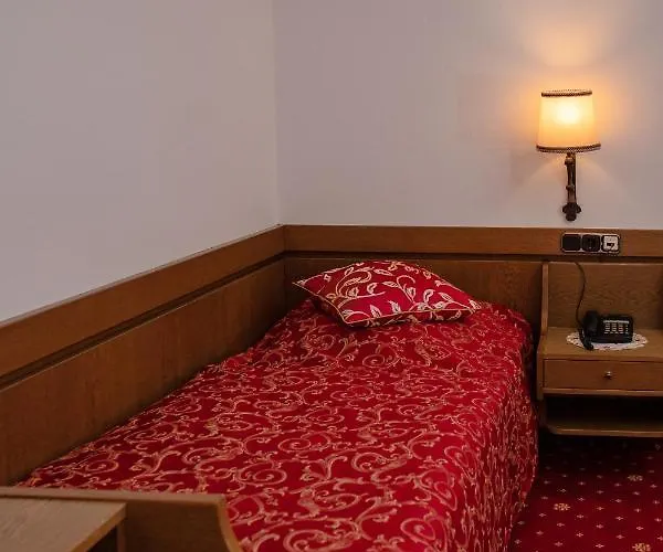 St. Georg Hotel